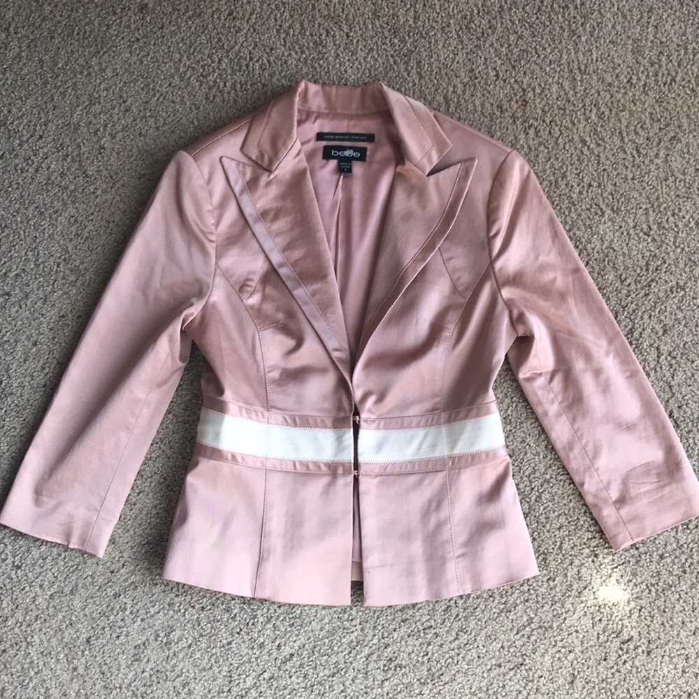 Gorgeous Silky Bebe Blazer Size 2